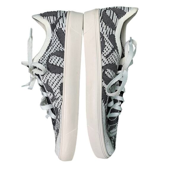 NEW PROTO IRIS D Men's Black & White Woven Logo Sneakers Size 9 /43 - Picture 7 of 8